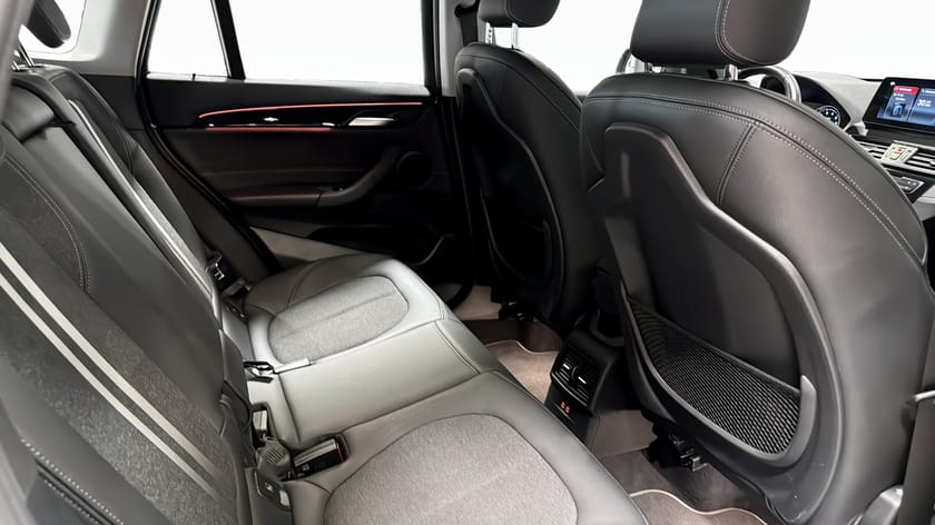 Bild 5 av BMW X1 xDrive25e xDrive 25e Head up Drag