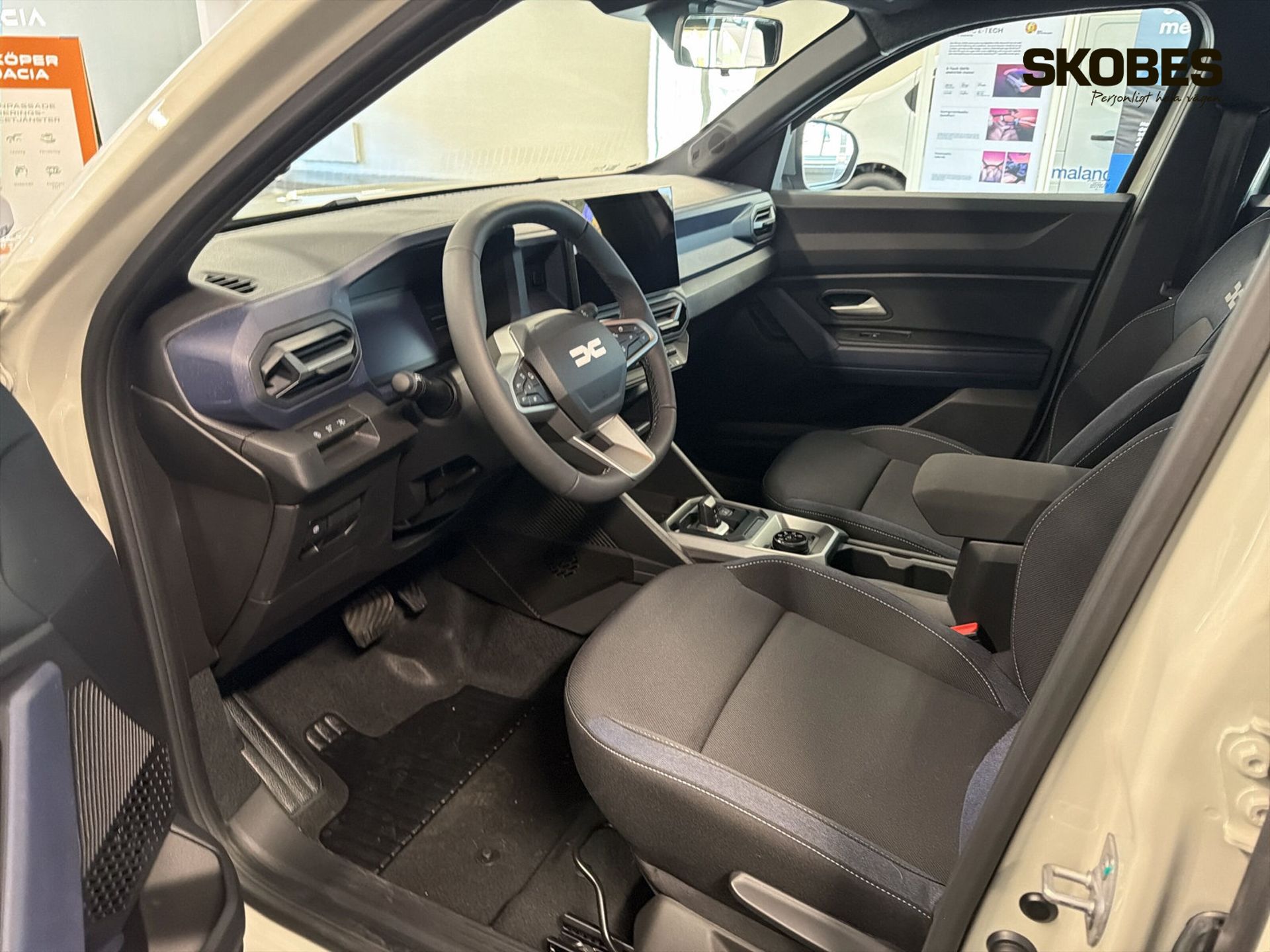 Dacia Duster hybrid-G 150 4x4 2026, bild 7/10
