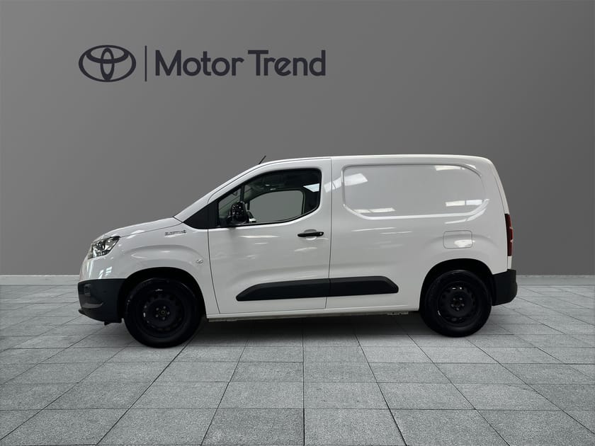 Bild 3 av Toyota ProAce City Electric 50 kWh |PARKERINGSSENSORER BAK | BAKKAMERA | MOMS* |