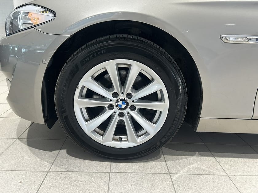 Bild 4 av BMW 520d Touring 520 D 184hk Drag|Sensorer|Nybess