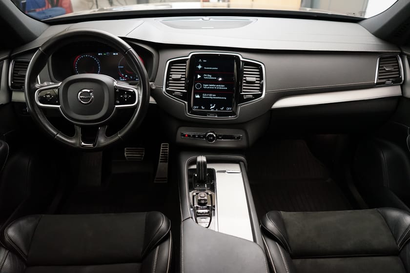 Bild 5 av Volvo XC90 7 Säten Recharge T8 R-Design 7-säten, Dragkrok, HarmanKardon PremiumSound