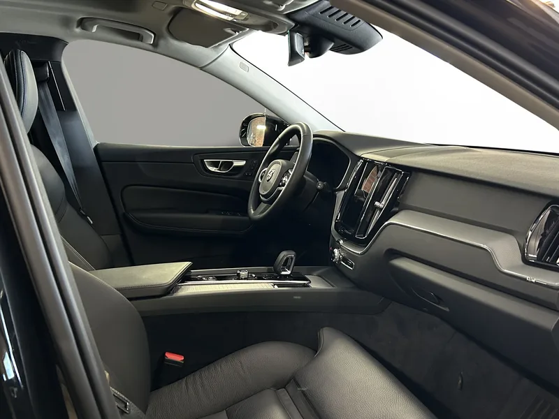 Bild 7 av 15 – Volvo XC60 T6 Plus Dark Edition Plus Edition
