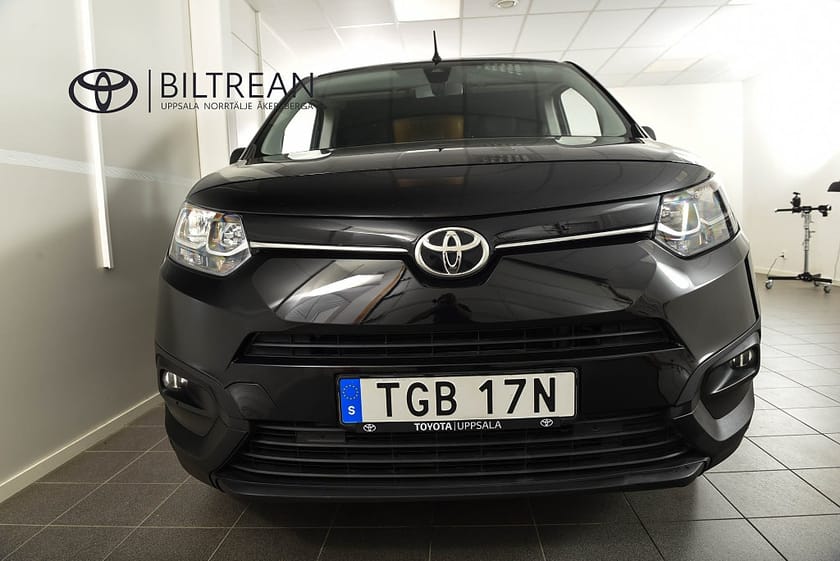 Bild 4 av Toyota ProAce City Long 1.5D Auto Comfort D-värmare Vinterhjul