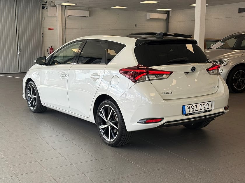 Bild 5 av Toyota Auris Hybrid e-CVT, 136hk, 2017
