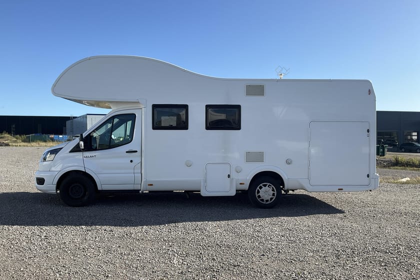 Bild 2 av Caravans International Campervan Ford