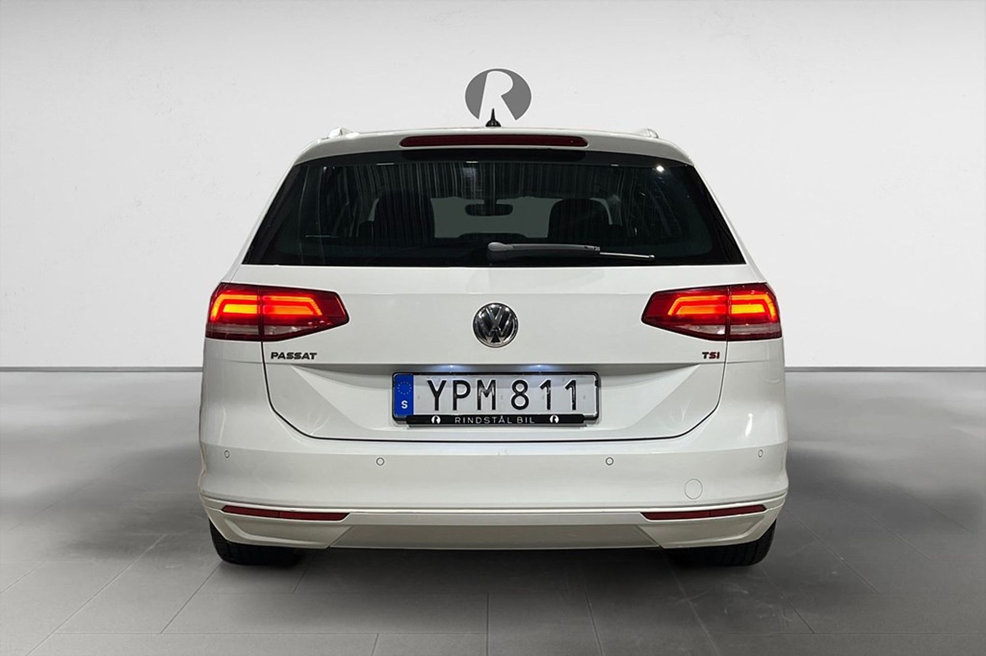 Volkswagen Passat 2018, kuva 6/10