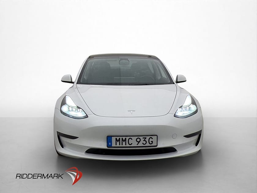 Bild 3 av Tesla Model 3 Performance Autopilot MOMS Svensksåld