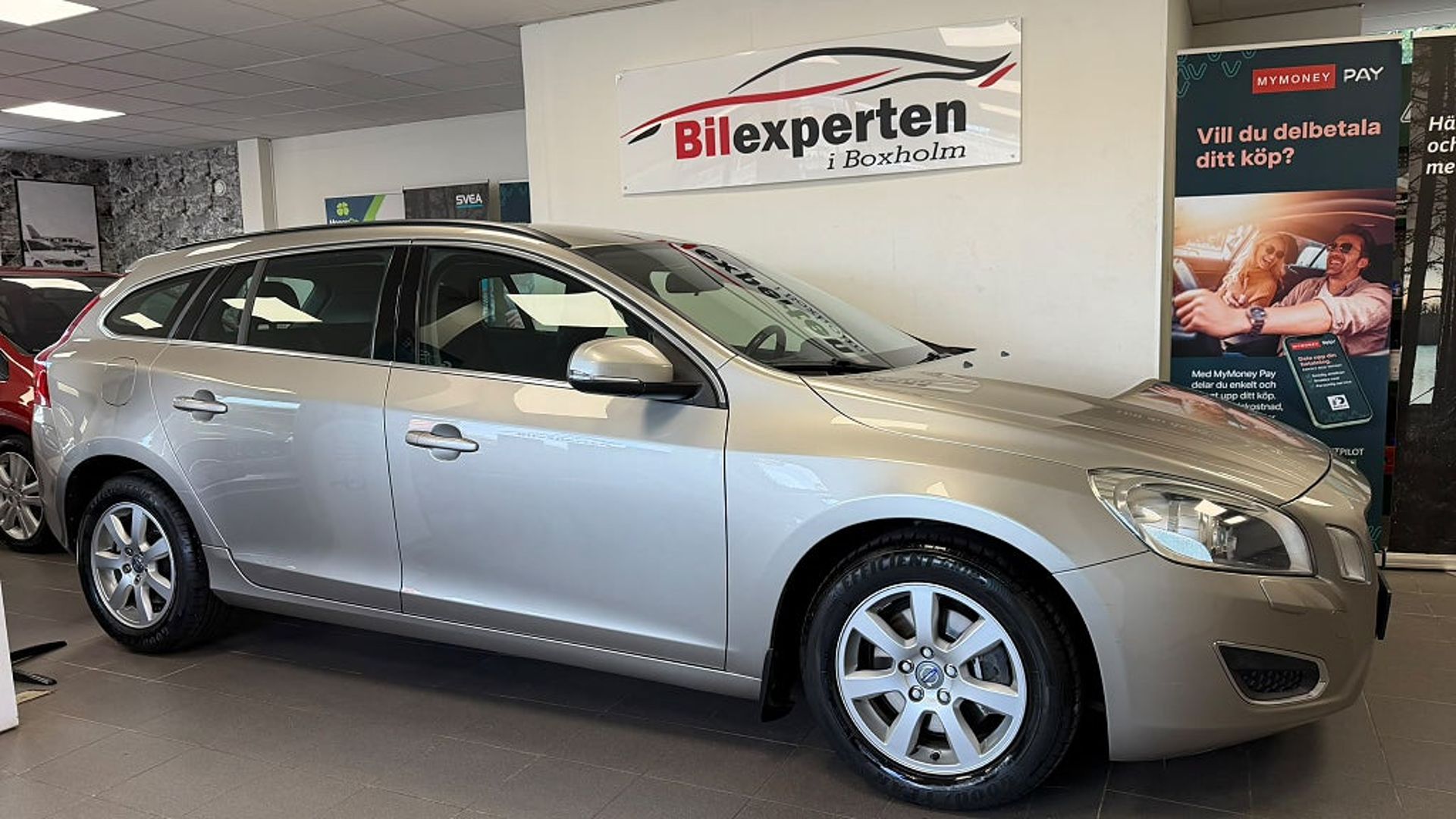 Volvo V60 DRIVe Momentum Euro 5 2012, bild 7/10
