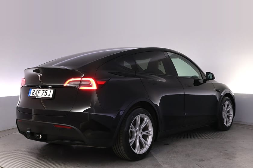Bild 5 av Tesla Model Y Long Range AWD Uppg. Autopilot Pano Drag