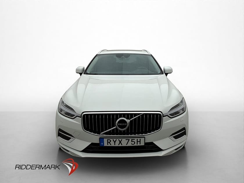 Bild 2 av Volvo XC60 T6 AWD Momentum Adv Panorama Drag B-Kamera Läder