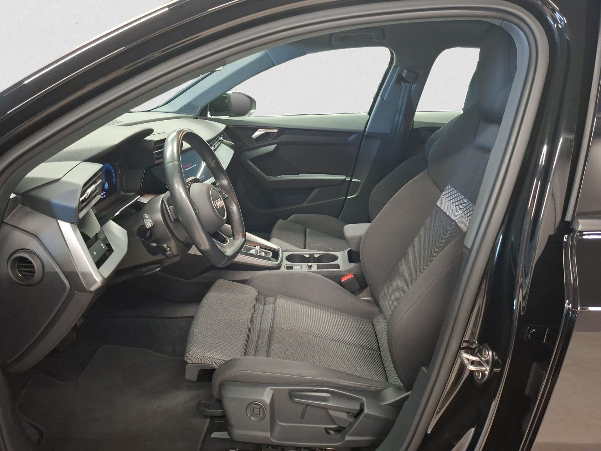 Audi A3 SPORTBACK 35 150 HK S-TRONIC 2023, bild 7/10