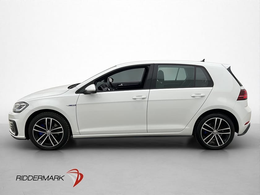Bild 4 av Volkswagen Golf GTE 1.4 TSI 204hk Cockpit P-Värmare Carplay