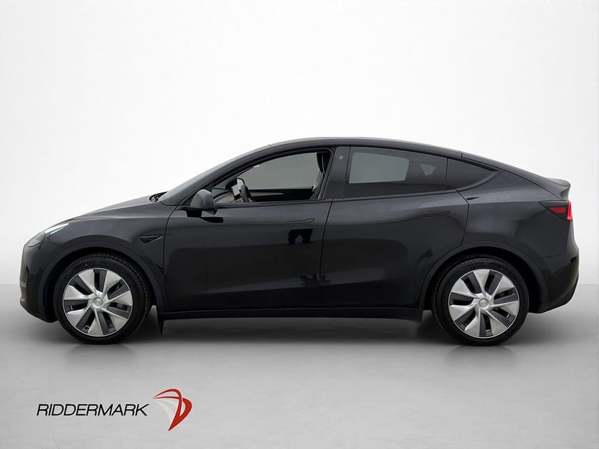 Bild 5 av Tesla Model Y Long Range AWD Autopilot Pano Dragkrok MOMS