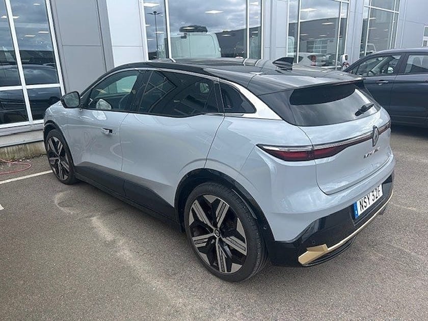 Bild 1 av Renault Mégane E-TECH 60 kWh Iconic Mkt Utrustning / 1 ägare / Leasebar /Drag