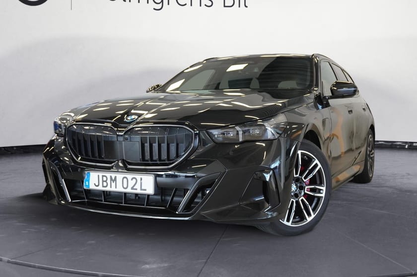 Bild 1 av BMW 530e xDrive Touring M-Sport Pro Navi Innovation DAP Keyless