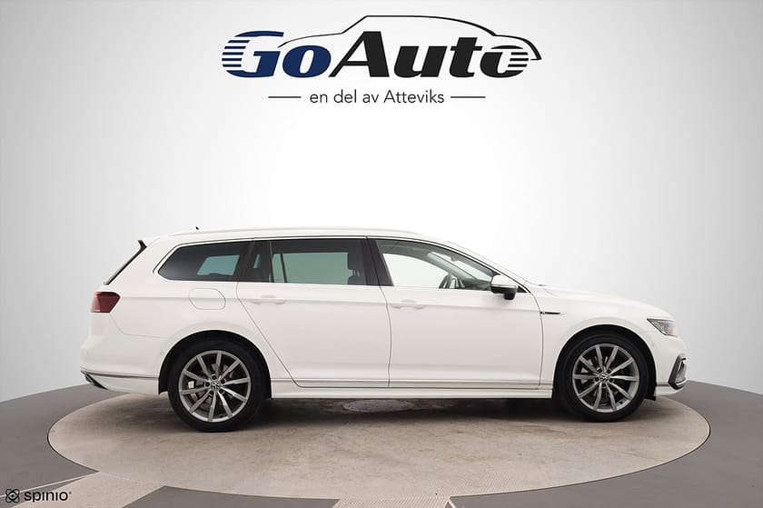 Bild 2 av Volkswagen Passat Sportscombi TDI 4Motion DSG R-Line Drag, 200hk, 2021