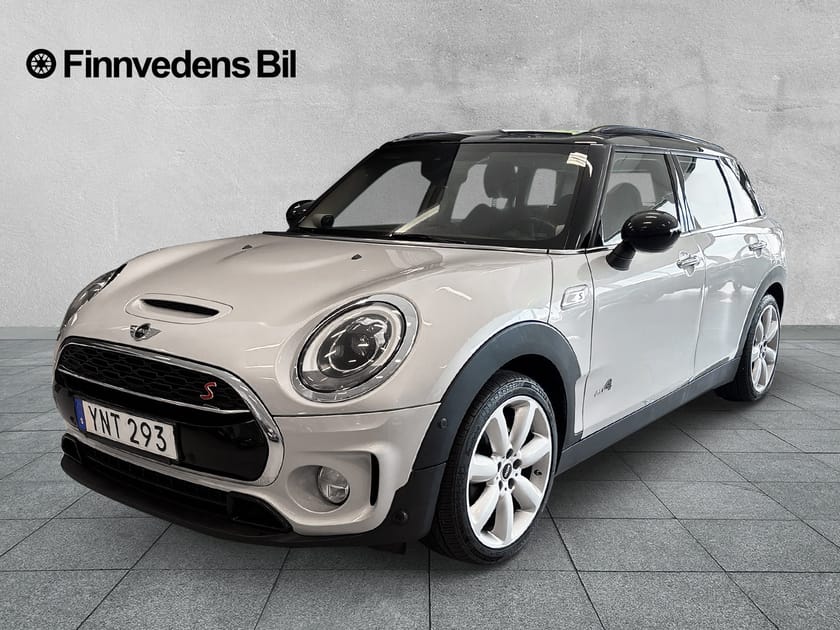 Bild 1 av MINI Cooper S ALL4 Clubman – Salt II (V-hjul)