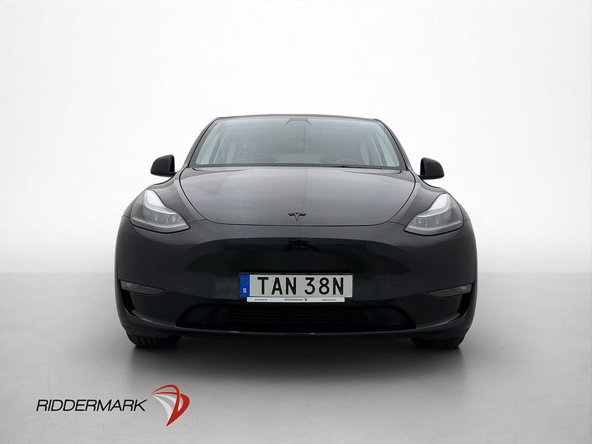 Bild 3 av Tesla Model Y Performance Värmepump Dragkrok Autopilot