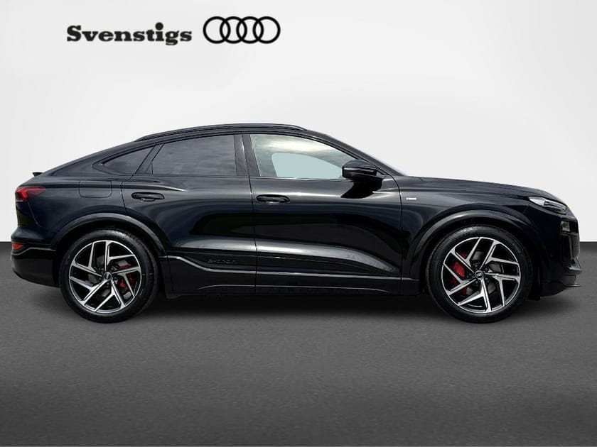 Bild 3 av Audi Q6 Sportback e-tron quattro S line  315 KW