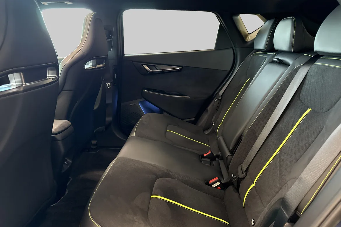 picture of a car