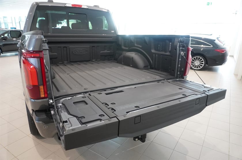 Bild 5 av Ford F-150 SuperCrew Lariat Black Edition 5.0l V8