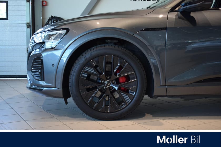 Bilde 3 av Audi Q8 55 e-tron quattro s line plus