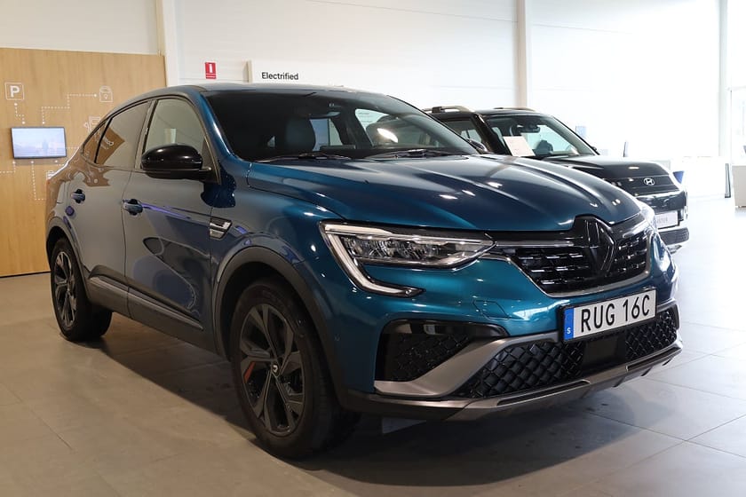 Bild 4 av Renault Arkana E-TECH 145 MultiMode RS-Line Navi Kamera Keyless
