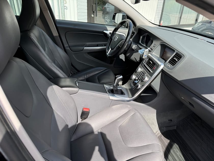 Bild 5 av Volvo V60 Cross Country D4 190HK CLASSIC SUMMUM PRO