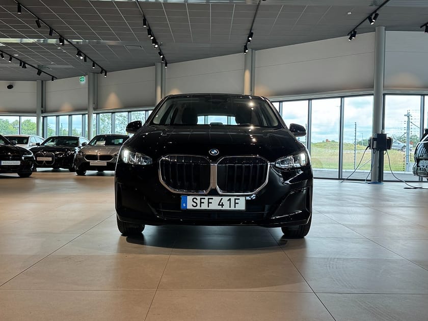 Bild 2 av BMW 225e xDrive Active Tourer Rattvärme Backkamera Stolsvärme