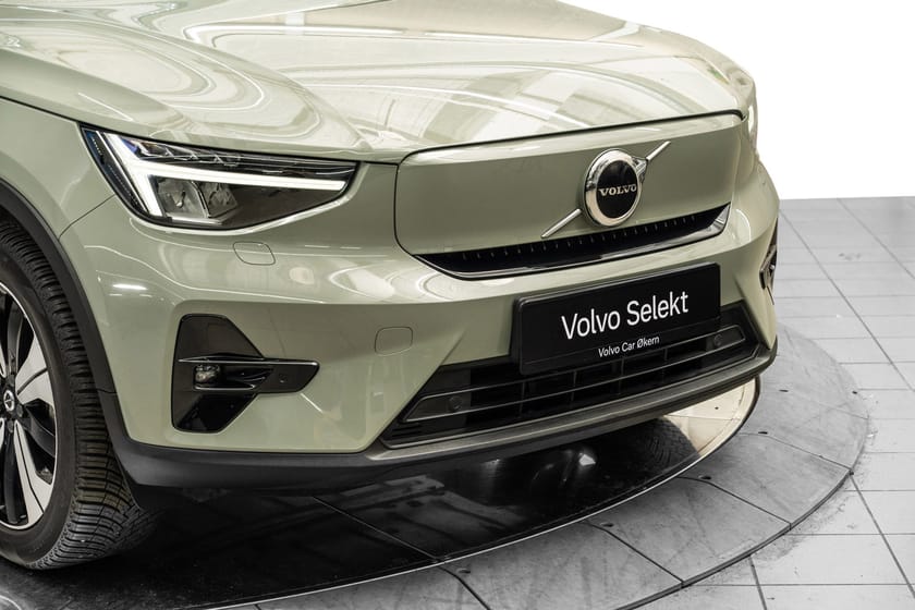 Bilde 2 av Volvo XC40 Recharge Plus FWD Varmepumpe