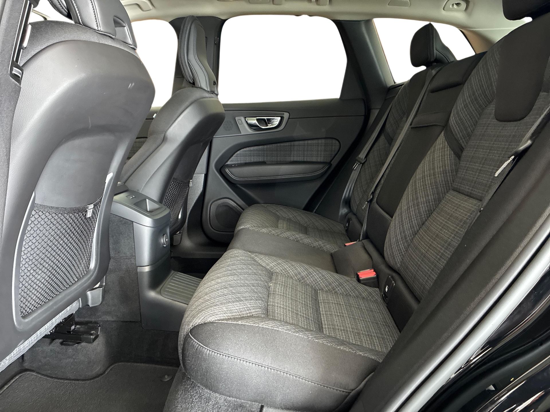 Volvo XC60 Recharge T6 Core Edition 2023, bild 6/25