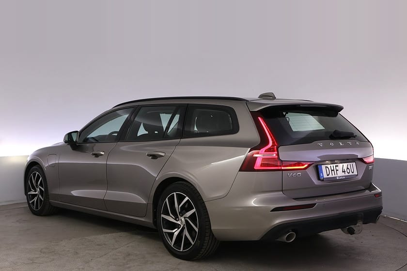 Bild 4 av Volvo V60 T8 Twin Engine Momentum Drag Kamera Navi