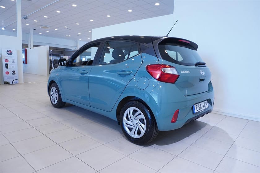 Bild 5 av Hyundai i10 I10, 5 S, 1.0 Amt, Essential,tvåtonslack, Rattvärme, Automat, Stolsvärme