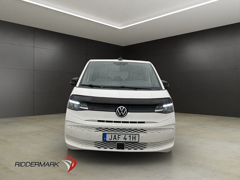 Bild 4 av Volkswagen Multivan eHybrid Cockpit Värm Drag El-Dörr 7-Sits