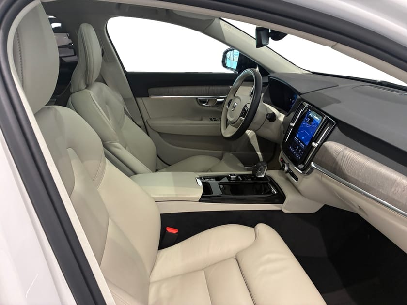 Bild 5 av Volvo V90 Recharge T6 Plus Dark