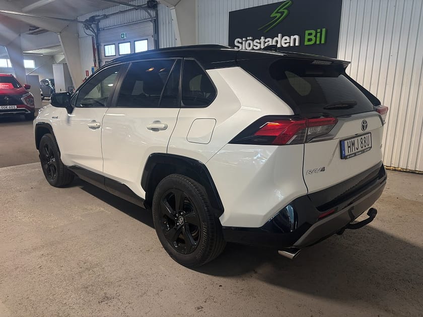 Bild 3 av Toyota RAV4 Hybrid E-CVT Style Navi/Kamera/Bluetooth/Drag