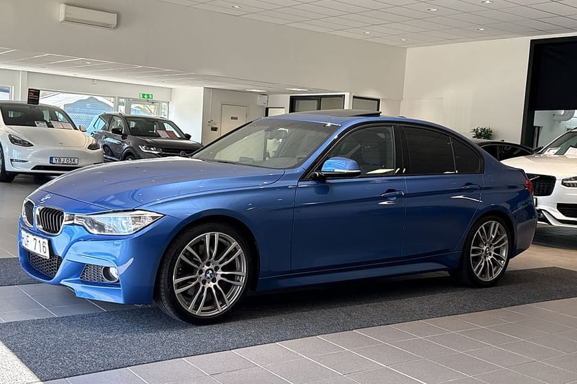 Bild 2 av BMW 328i Sedan 328 245hk M-Sport/Taklucka/Dragkrok/Mr.Cap/1-ägare