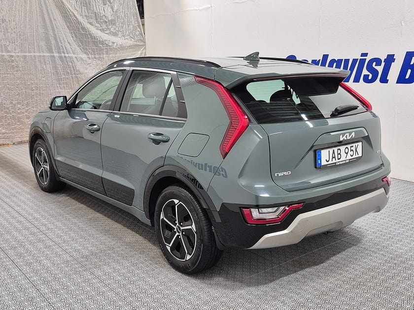 Bild 3 av Kia Niro Plug-In-Hybrid Plug in 183HK Action