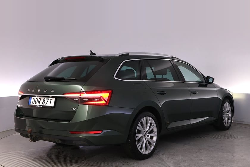 Bild 5 av Škoda Superb iV Kombi Skoda Business Adv Edition Läder Elstol Drag