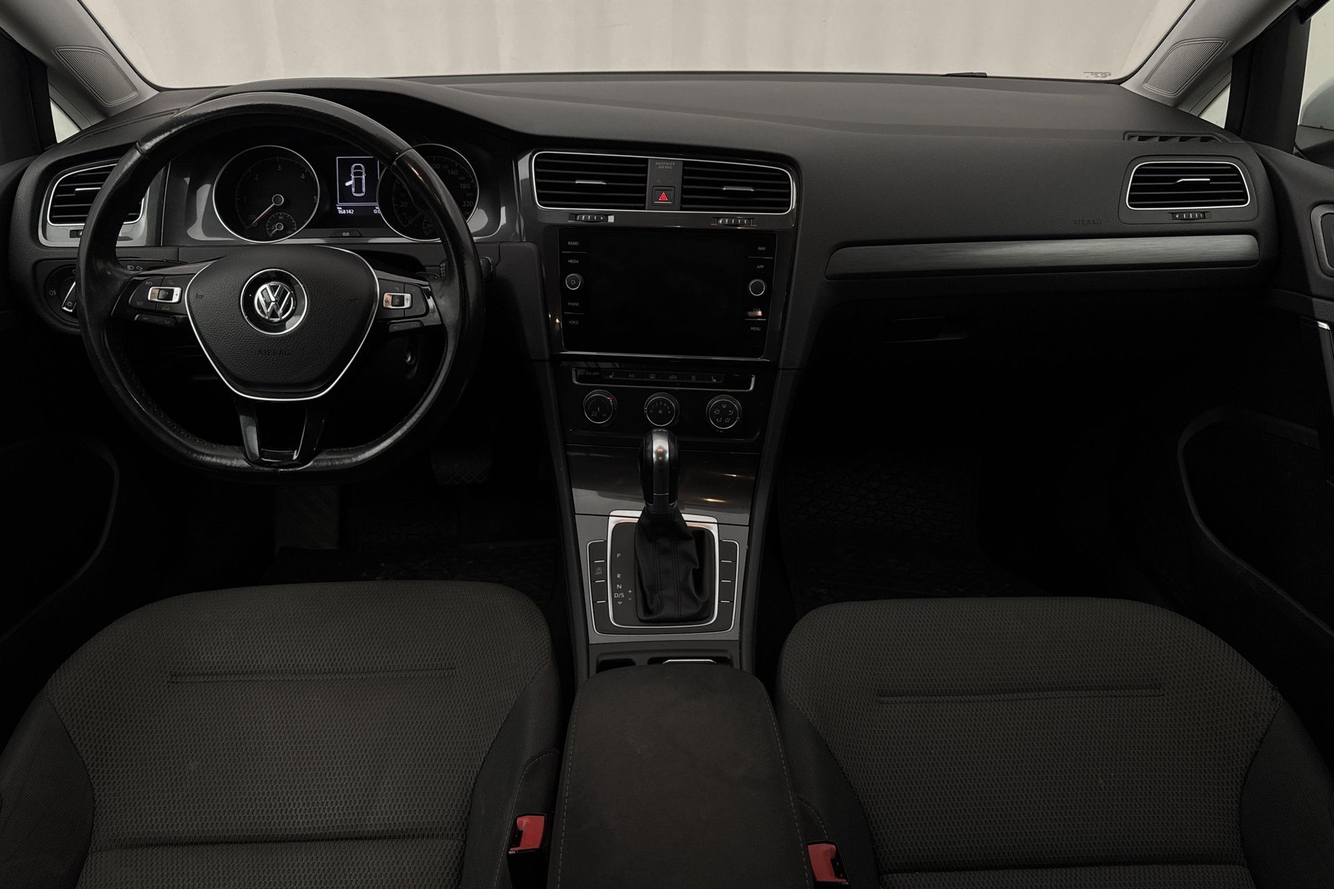 Volkswagen Golf 1.6 TDI 2017, bild 7/10