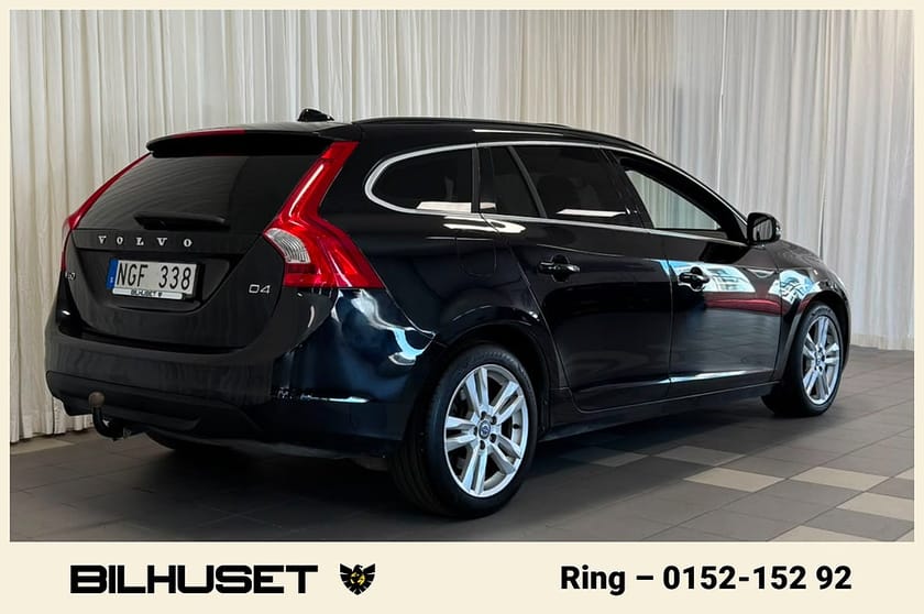 Bild 3 av Volvo V60 D4 Momentum Business Edition Navi Taklucka Drag Värmare