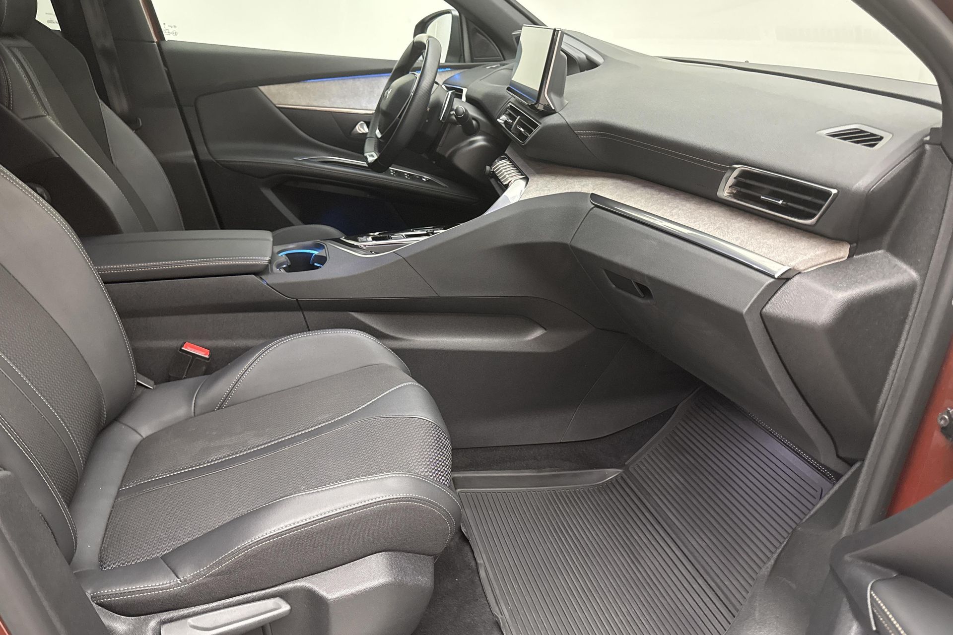 Peugeot 5008 1.2 PureTech 130 2023, photo 7/10
