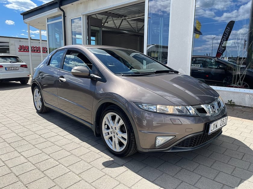 Bild 3 av Honda Civic 5-dörrar 1.8 i-VTEC Sport 140 hk