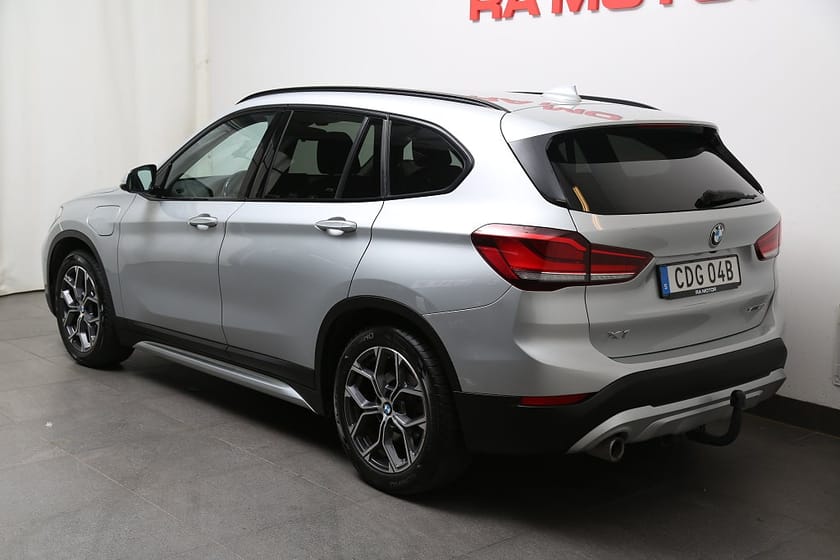 Bild 4 av BMW X1 xDrive25e Plug-in xLine Aut Navi Kamera Drag