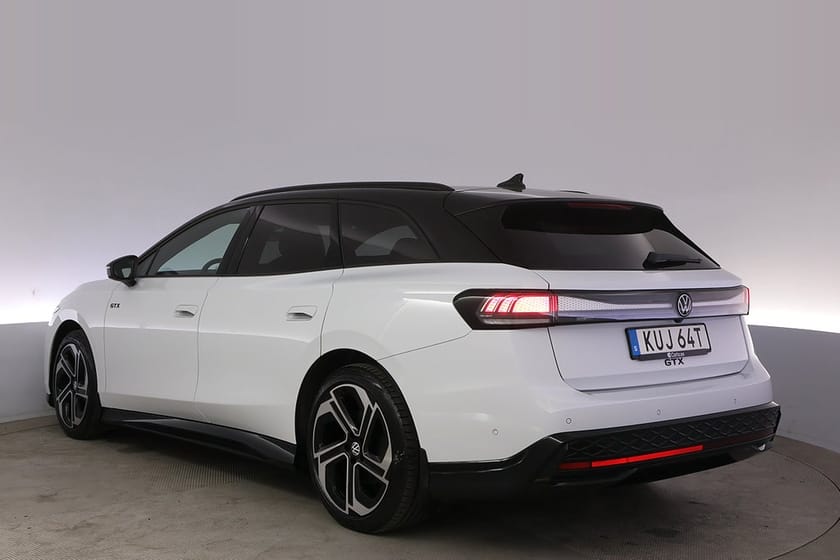 Bild 4 av Volkswagen ID.7 GTX Tourer Plus Drag Elstol HUD HK 360 Vhjul