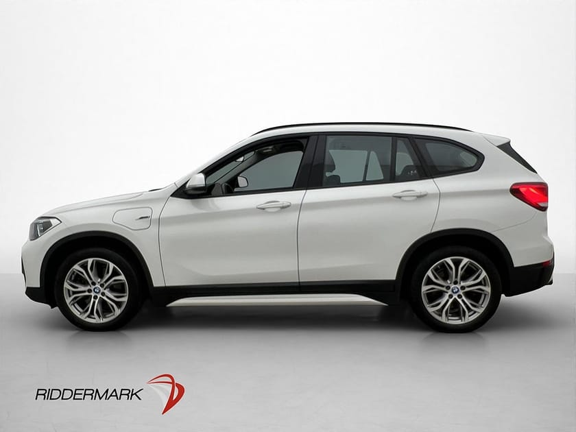 Bild 4 av BMW X1 xDrive25e 220hk Sport line Farthållare HUD Navigation