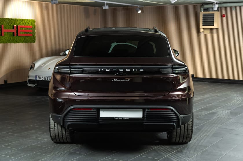 Bilde 5 av Porsche Macan 4 4/Matrix/360/Passasjerskjerm/18-veis/Chrono/Bose+++