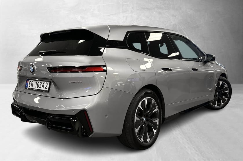 Bilde 3 av BMW iX xDrive60 60 Fully Charged, Msport, Multisete, Skylounge, 360'