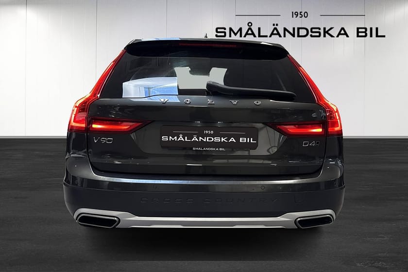 Bild 5 av Volvo V90 Cross Country D4 AWD Geartronic Momentum Drag