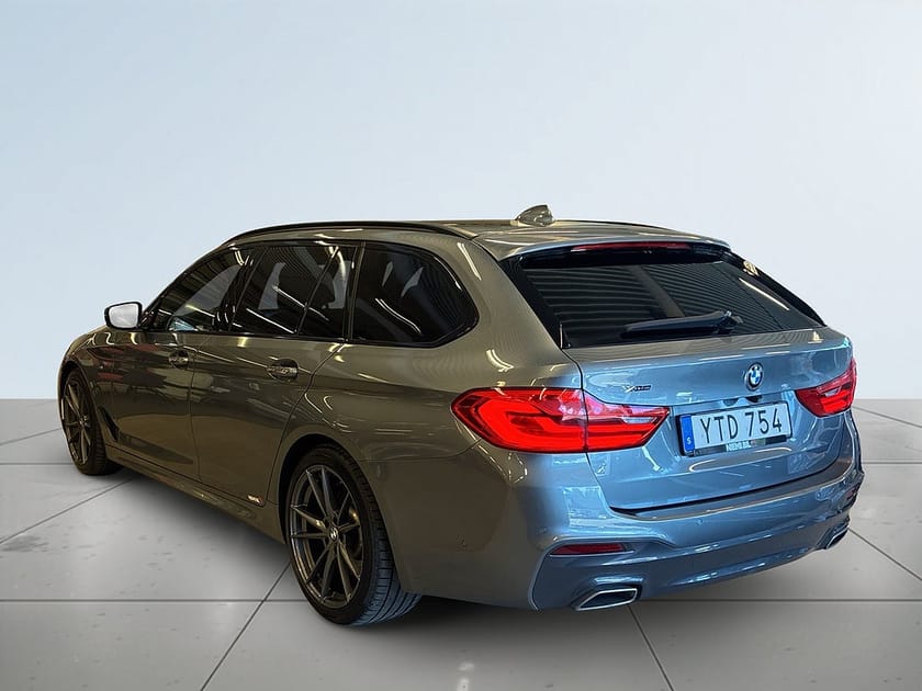 Bild 5 av BMW 530d xDrive Touring M Sport Drag/HuD/360/Skinn/Navi/Rattvärm/SoV